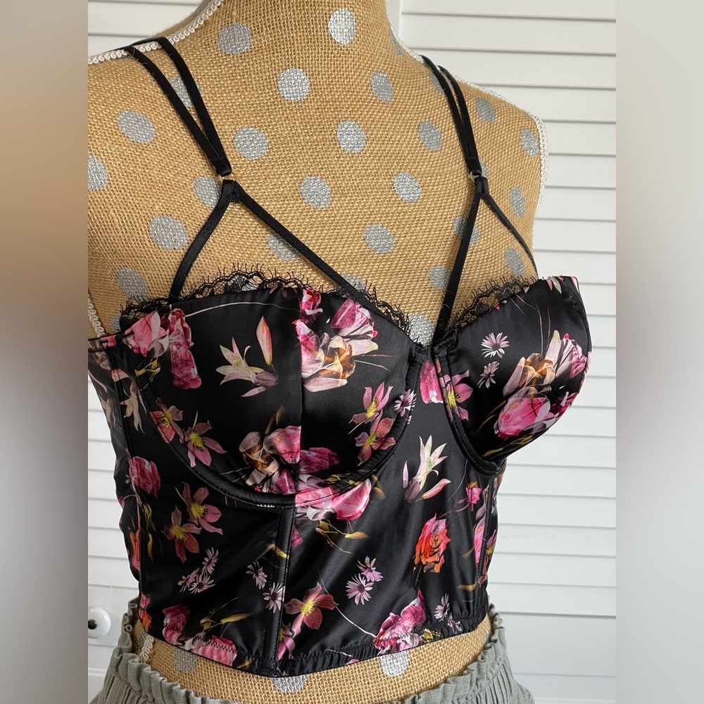 New no tags Victoria Secret 34D “very Sexy” bra - Picture 6 of 9